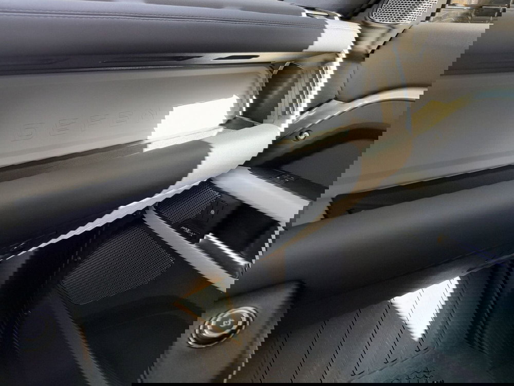 Land Rover Defender usata a Cuneo (11)