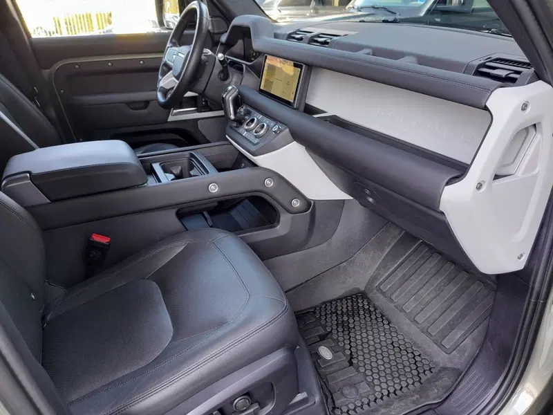 Land Rover Defender usata a Cuneo (16)
