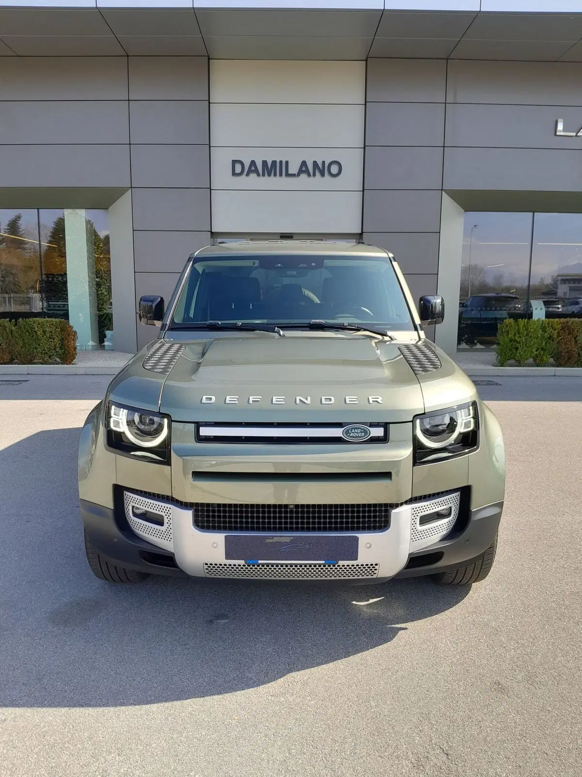 Land Rover Defender usata a Cuneo (2)