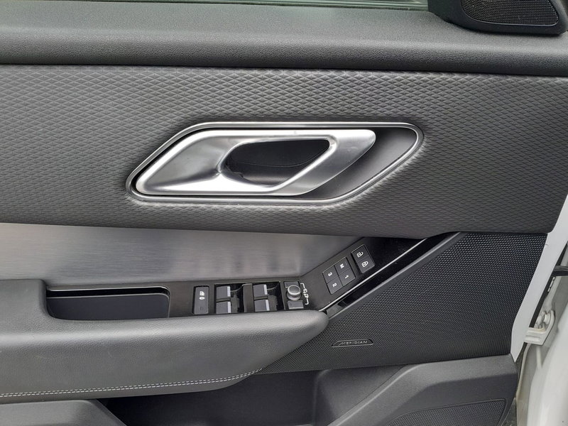 Land Rover Range Rover Velar usata a Cuneo (16)