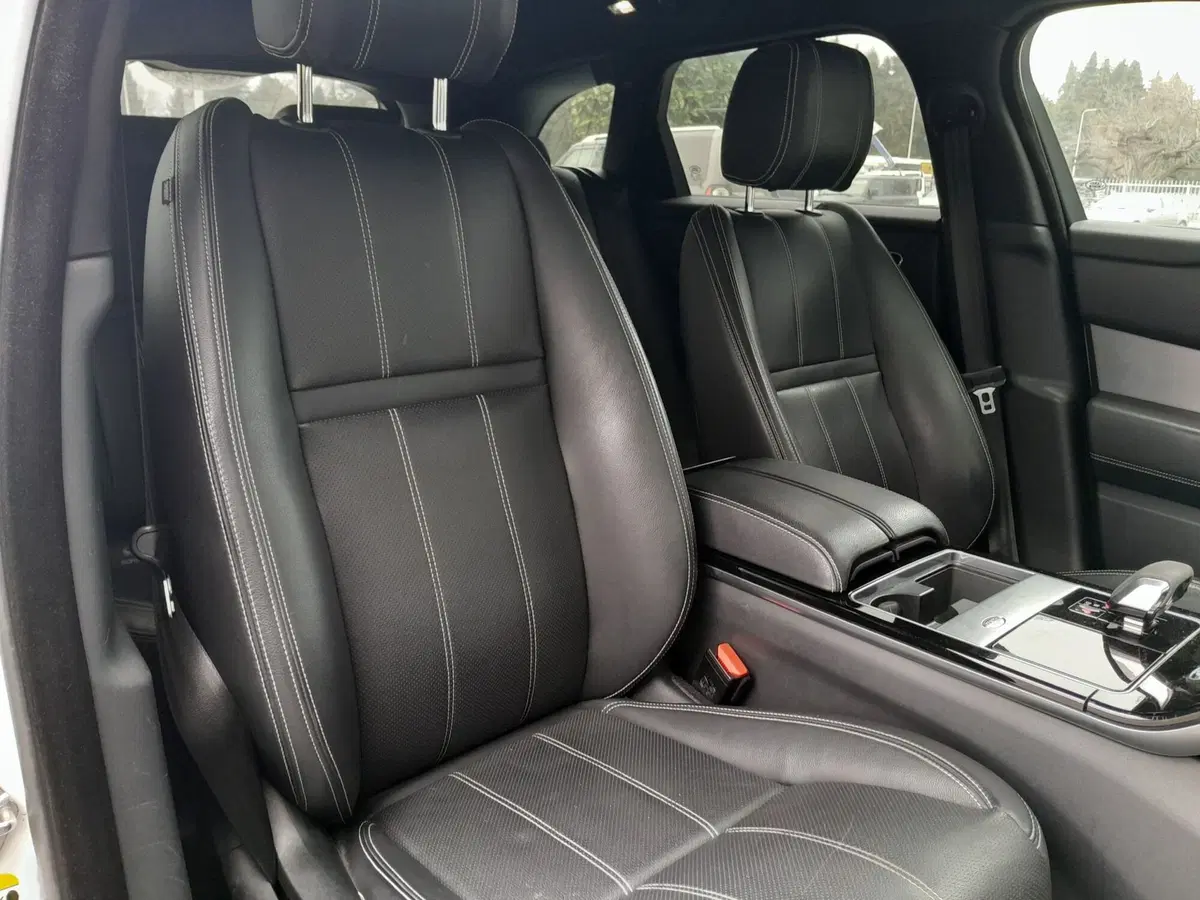 Land Rover Range Rover Velar usata a Cuneo (18)