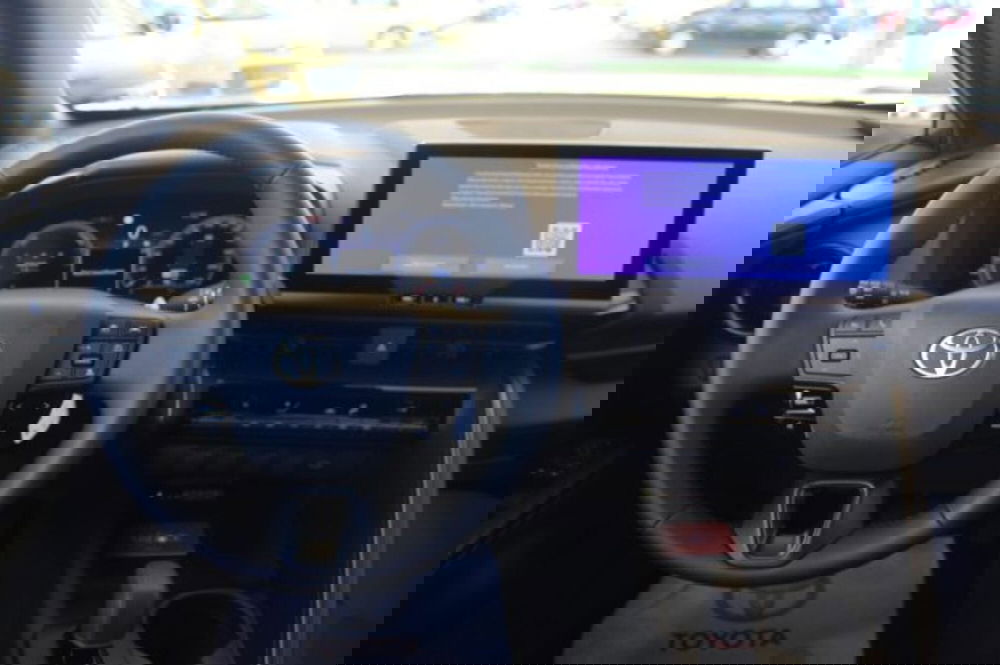 Toyota Toyota C-HR usata a Roma (11)