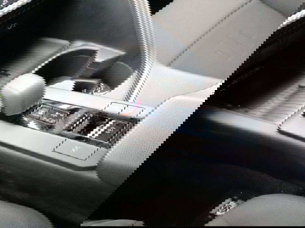 Toyota Toyota C-HR usata a Roma (17)