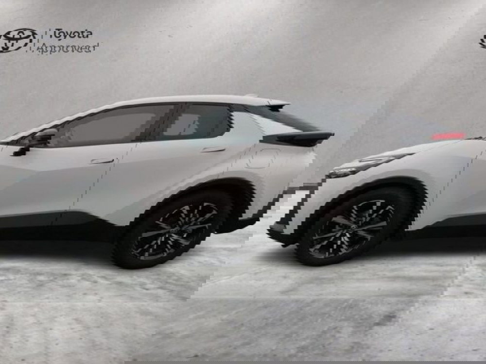 Toyota Toyota C-HR usata a Roma (3)