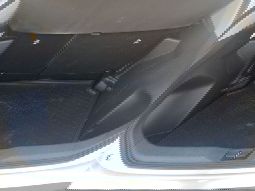 Toyota Yaris Cross usata a Roma (6)