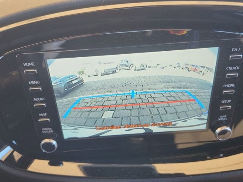 Toyota Aygo X usata a Roma (16)