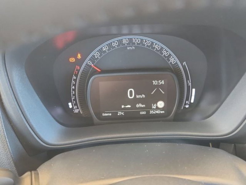 Toyota Aygo X usata a Roma (9)