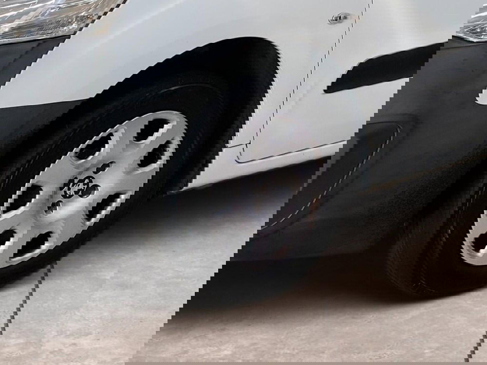 Peugeot Partner Furgone usata a Torino (15)