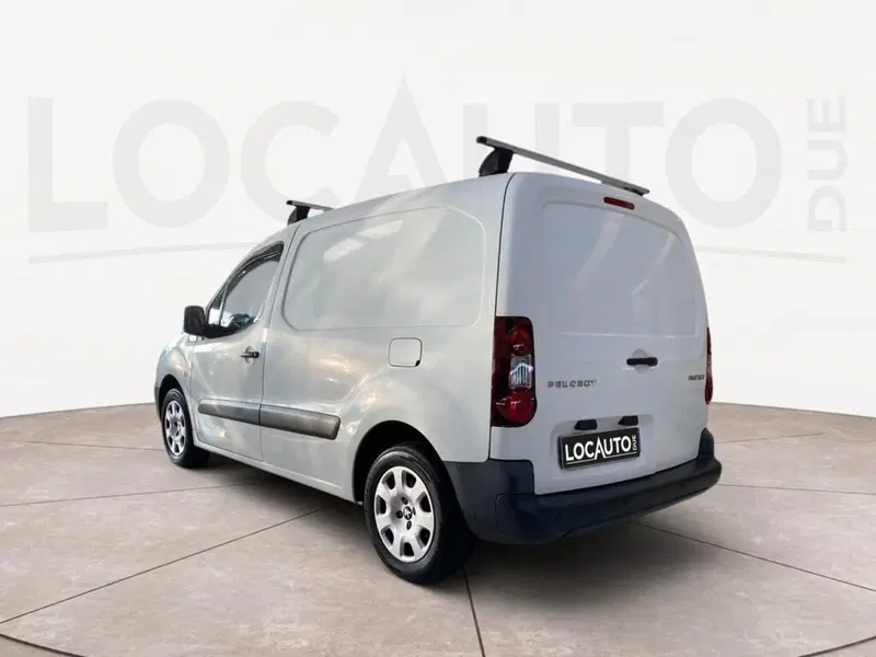 Peugeot Partner Furgone usata a Torino (4)