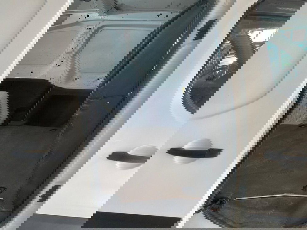 Peugeot Partner Furgone usata a Torino (7)