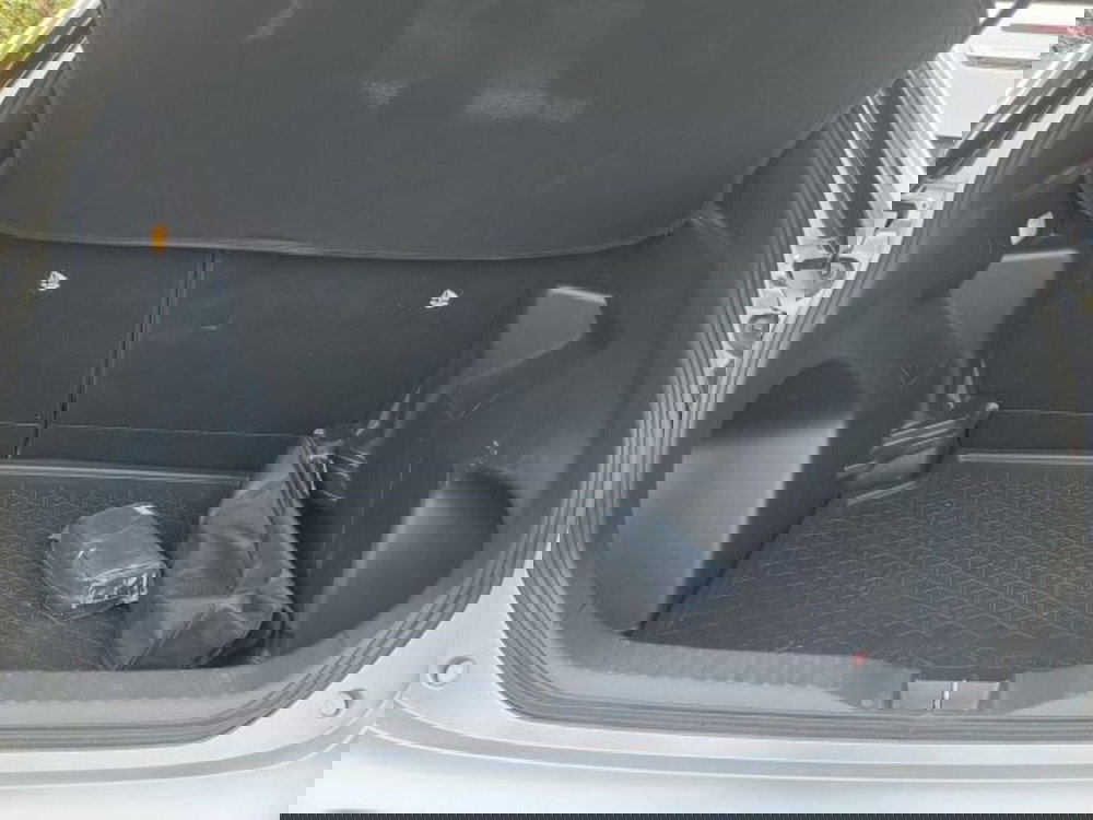 Toyota Yaris Cross usata a Roma (6)