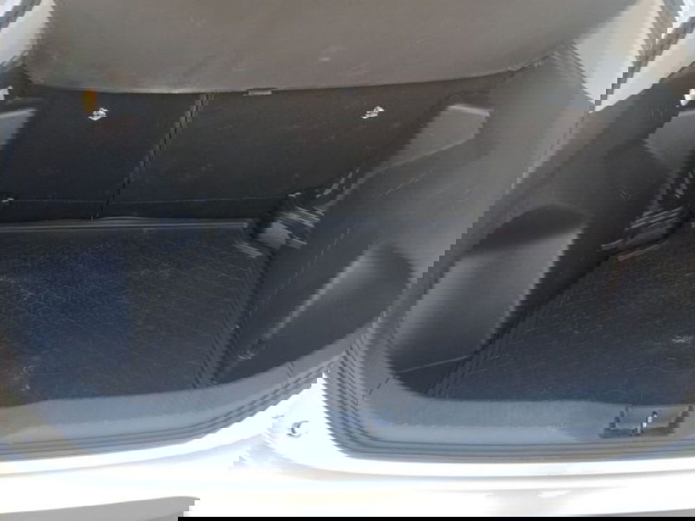 Toyota Yaris Cross usata a Roma (6)