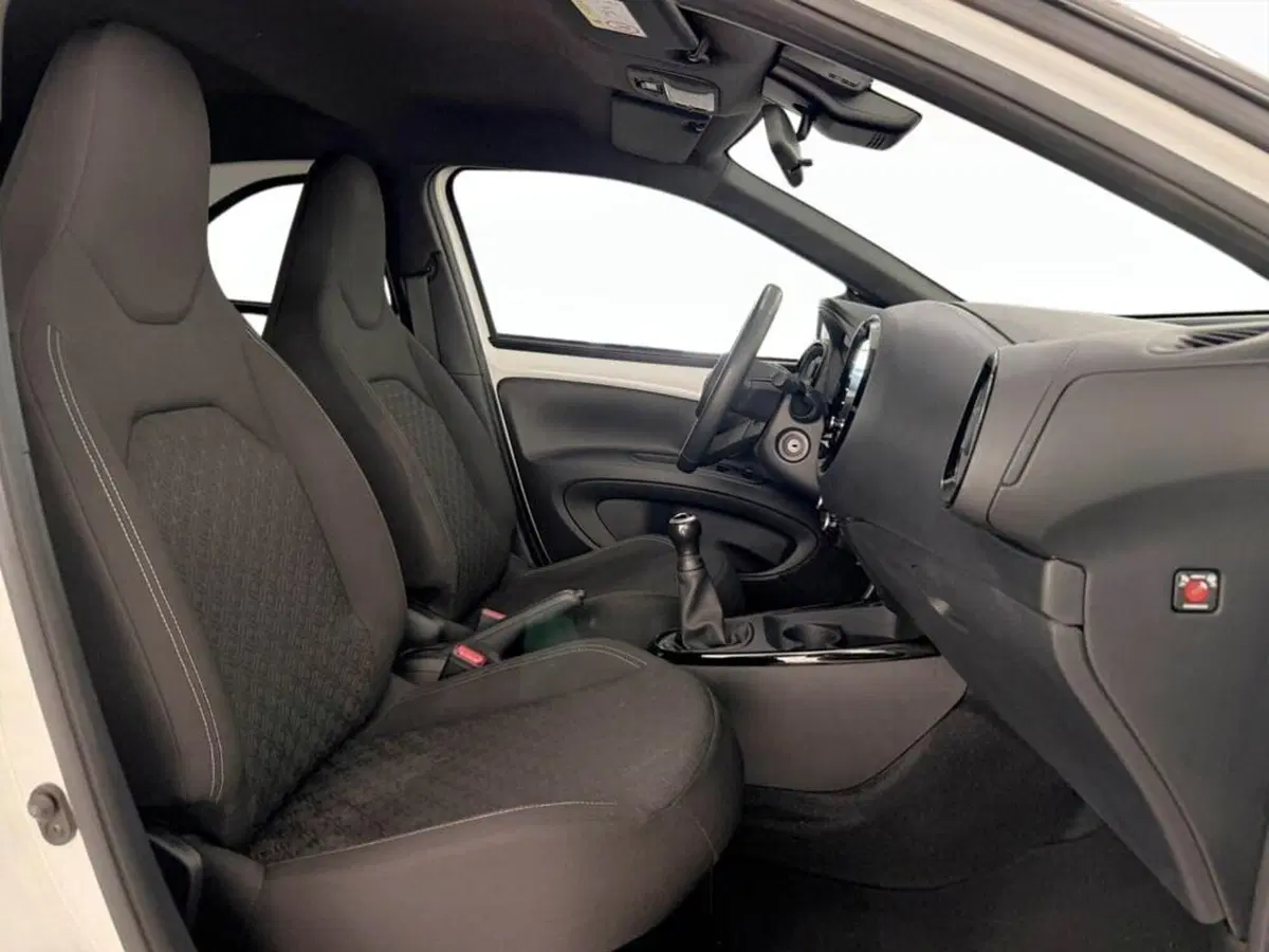 Toyota Aygo X usata a Monza e Brianza (10)