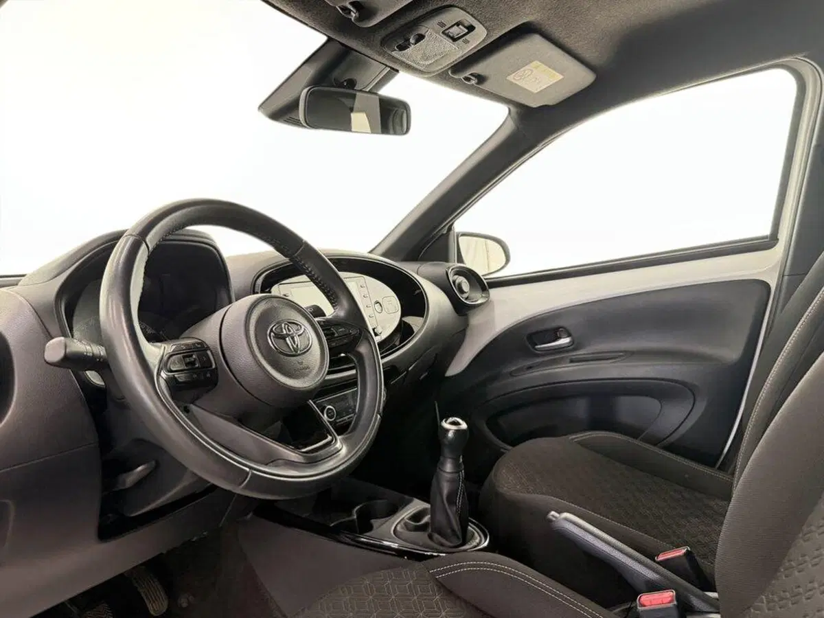 Toyota Aygo X usata a Monza e Brianza (12)