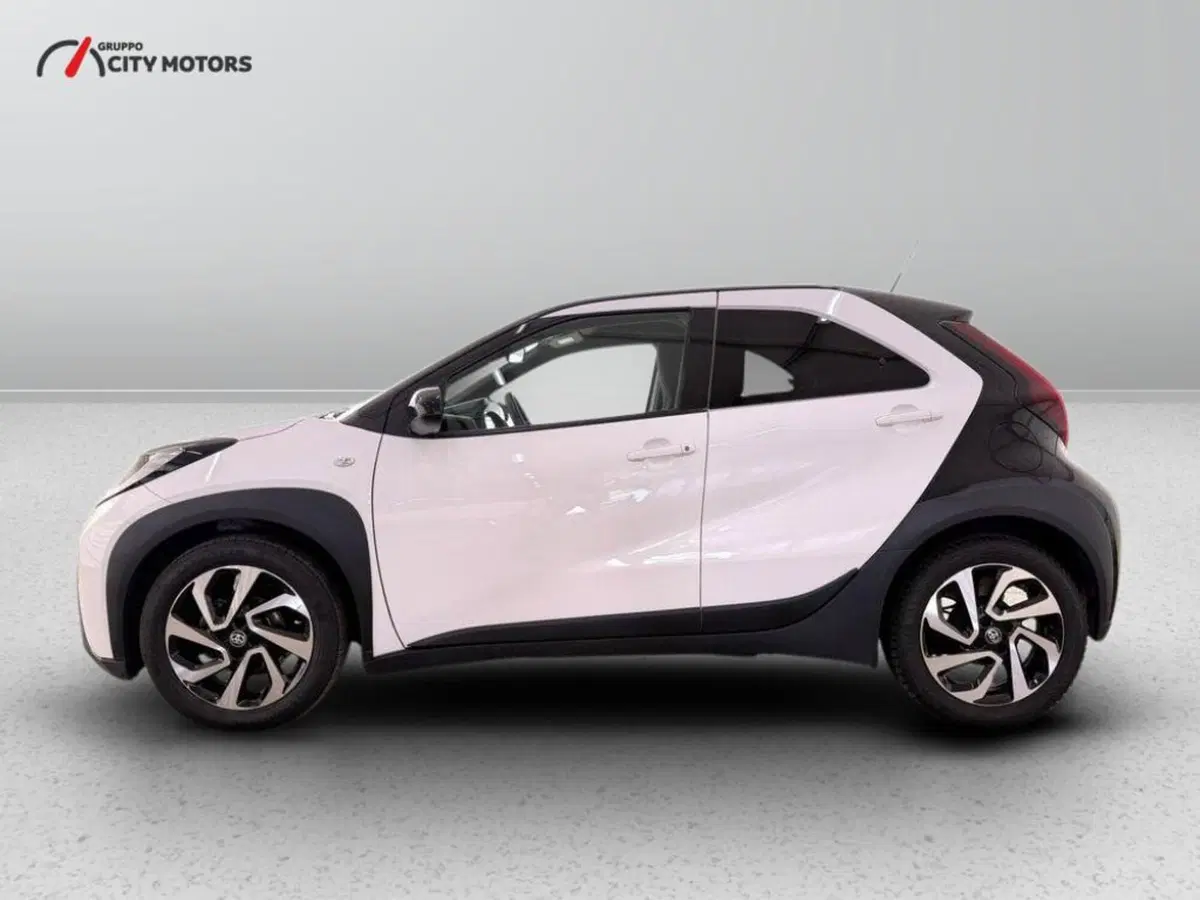 Toyota Aygo X usata a Monza e Brianza (4)