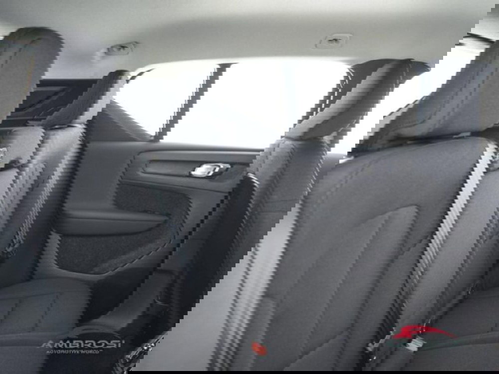 Volvo XC40 nuova a Perugia (11)