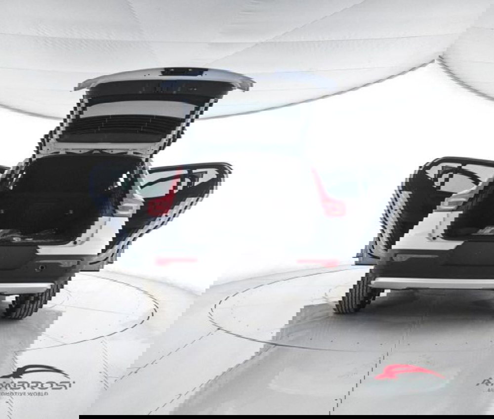 Volvo XC40 nuova a Perugia (7)