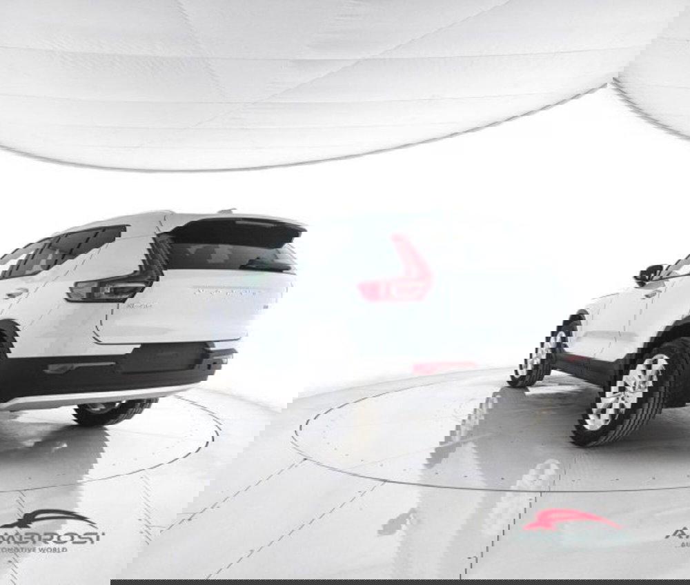 Volvo XC40 nuova a Perugia (4)