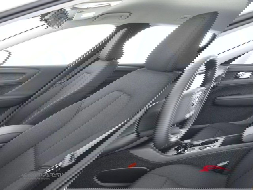 Volvo XC40 nuova a Perugia (9)