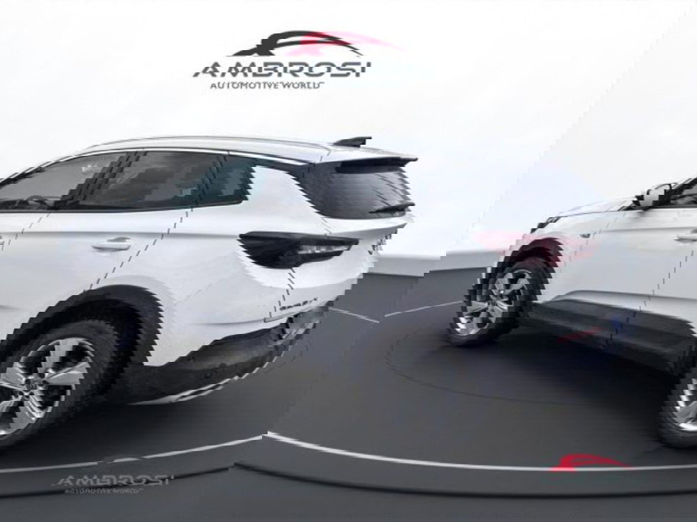 Opel Grandland X usata a Perugia (4)