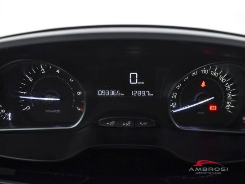 Peugeot 208 usata a Perugia (13)