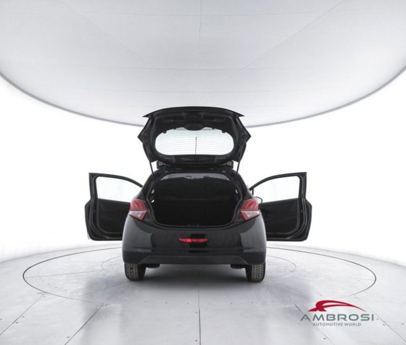 Peugeot 208 usata a Perugia (7)