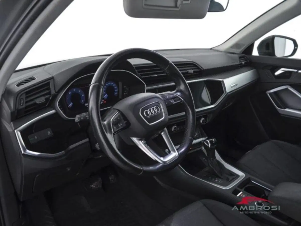 Audi Q3 usata a Perugia (8)