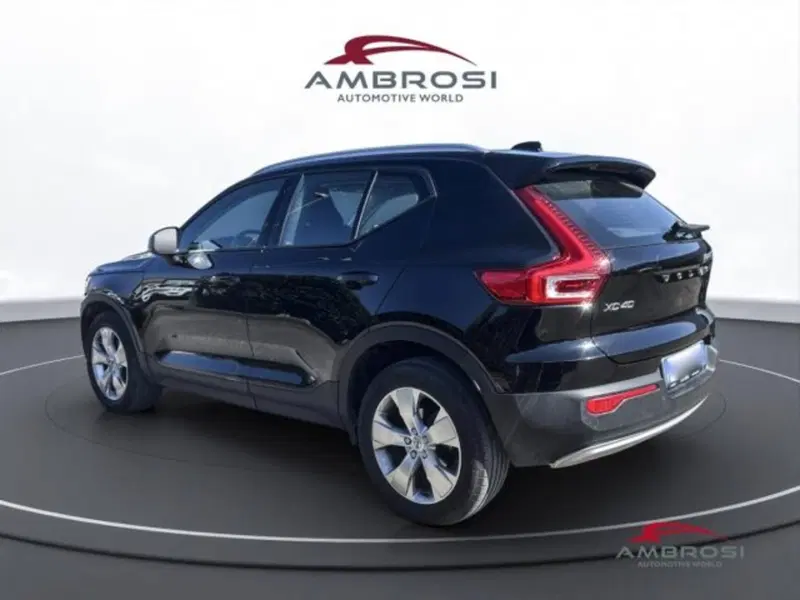 Volvo XC40 usata a Perugia (4)