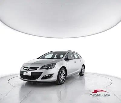 Opel Astra 1.7 CDTI 130CV 5 porte Elective del 2013 usata a Corciano