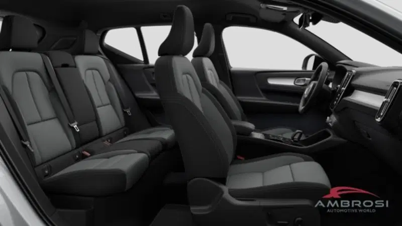 Volvo XC40 nuova a Perugia (10)