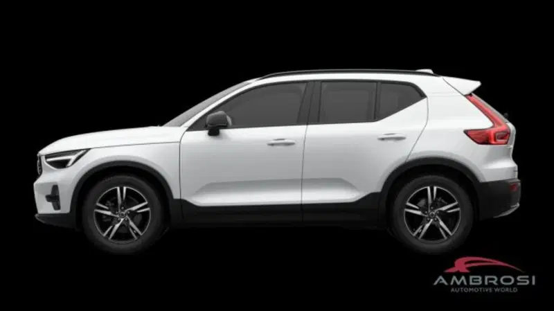 Volvo XC40 nuova a Perugia (2)