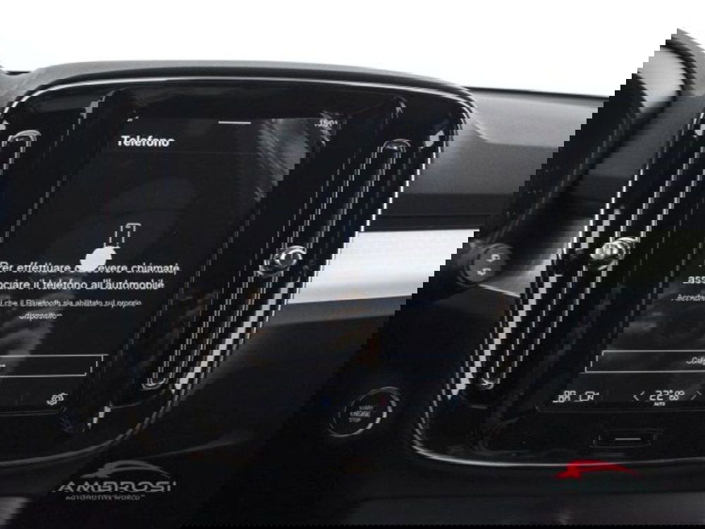 Volvo XC40 nuova a Perugia (15)