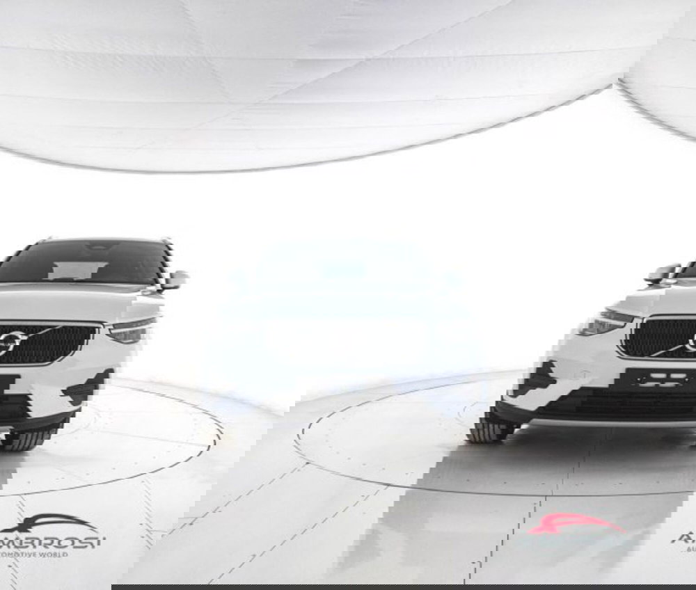 Volvo XC40 nuova a Perugia (5)