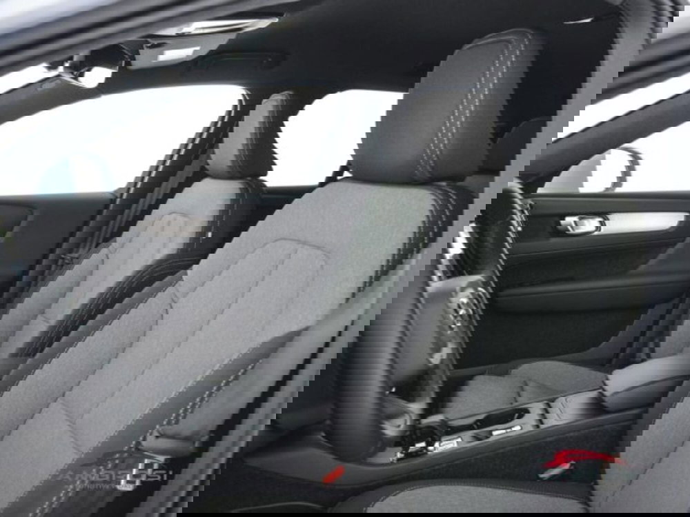 Volvo XC40 nuova a Perugia (9)