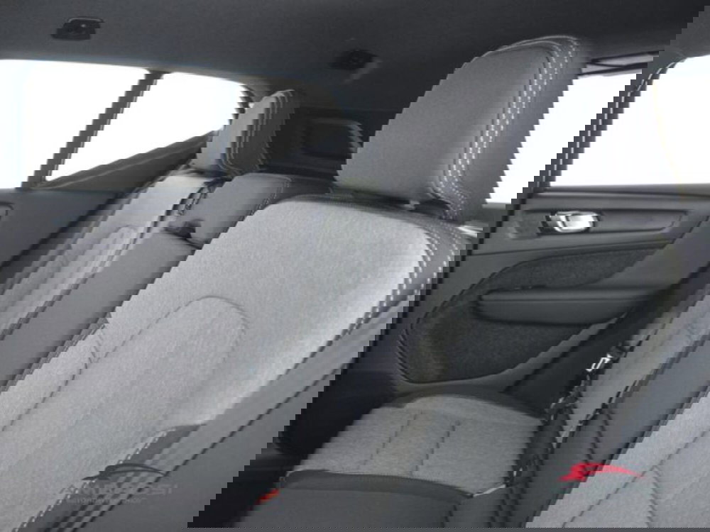 Volvo XC40 nuova a Perugia (10)