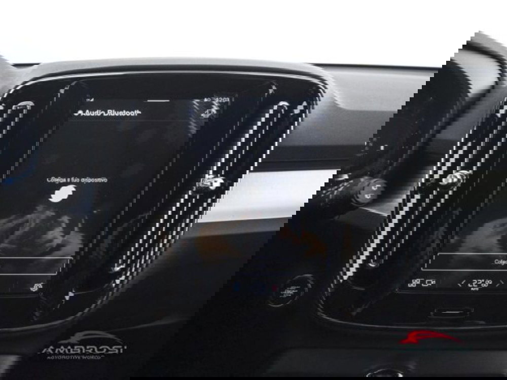 Volvo XC40 nuova a Perugia (14)