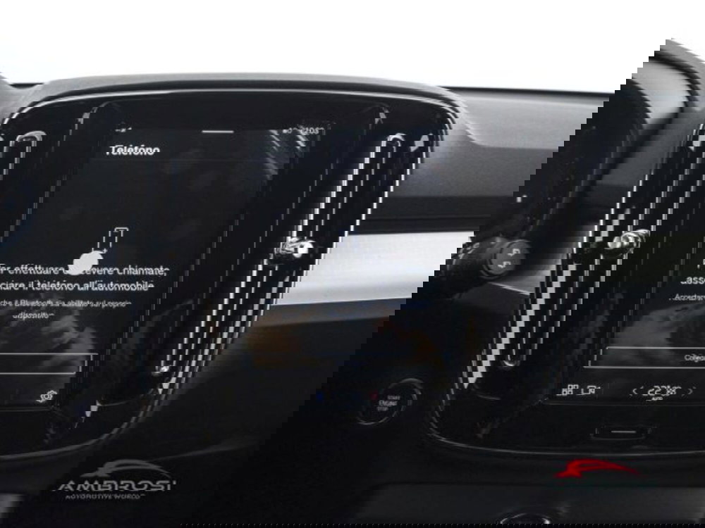 Volvo XC40 nuova a Perugia (15)