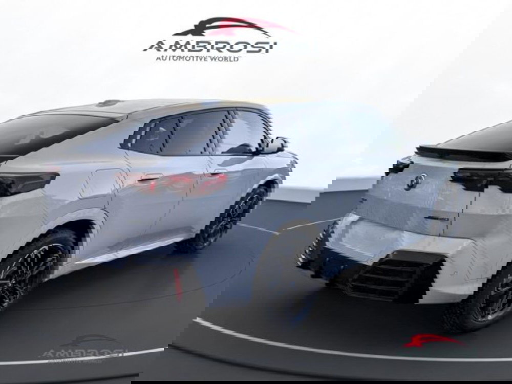 BMW iX2 nuova a Perugia (3)