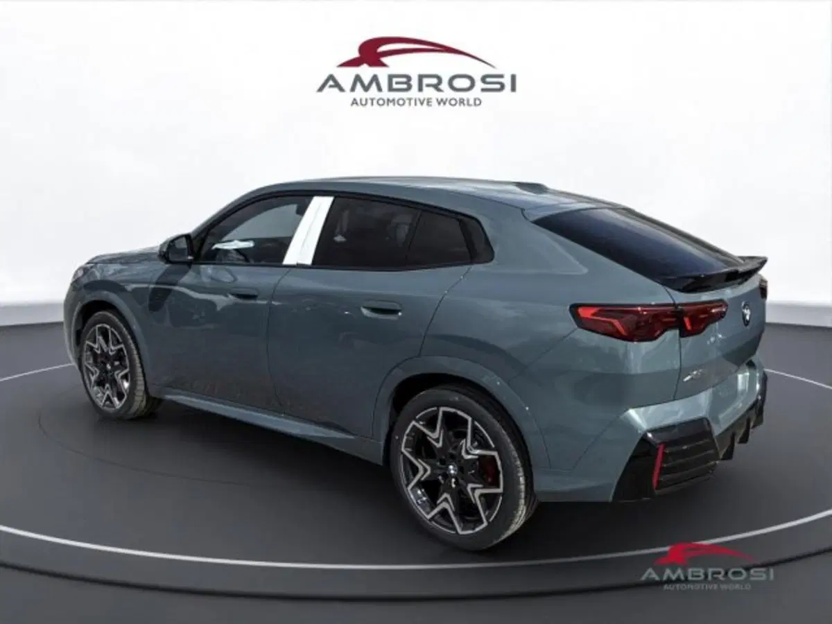 BMW X2 nuova a Perugia (4)