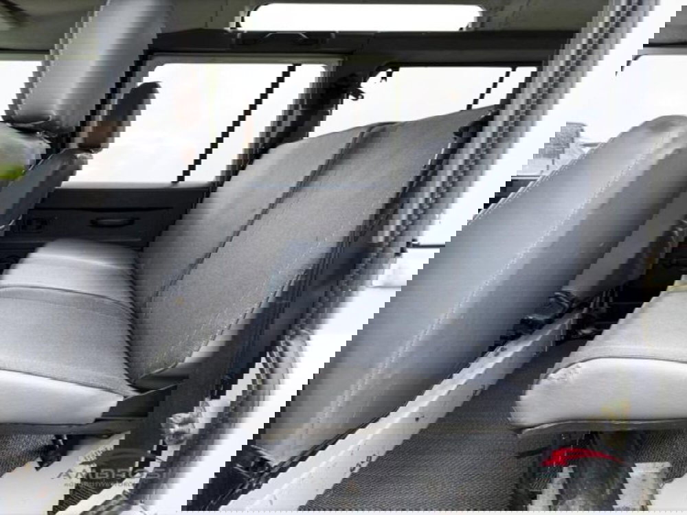 Land Rover Defender usata a Perugia (10)