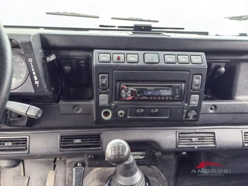 Land Rover Defender usata a Perugia (14)
