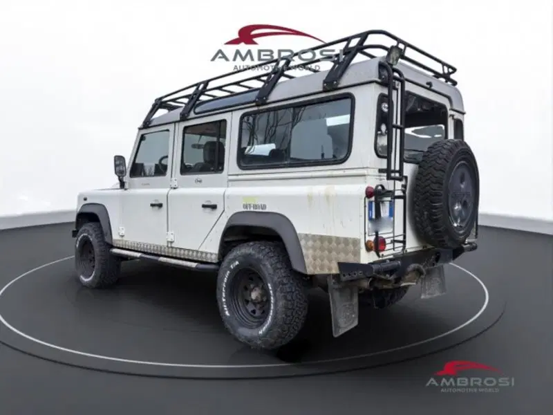 Land Rover Defender usata a Perugia (4)