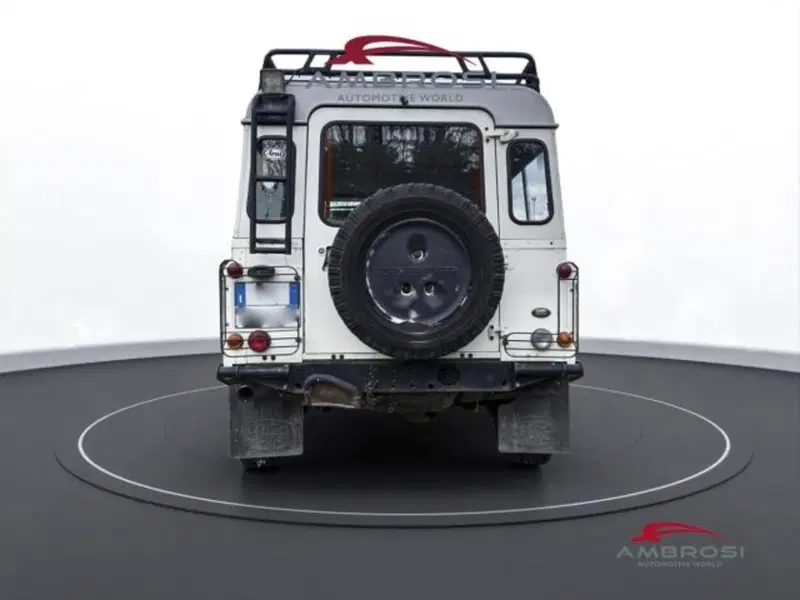 Land Rover Defender usata a Perugia (8)