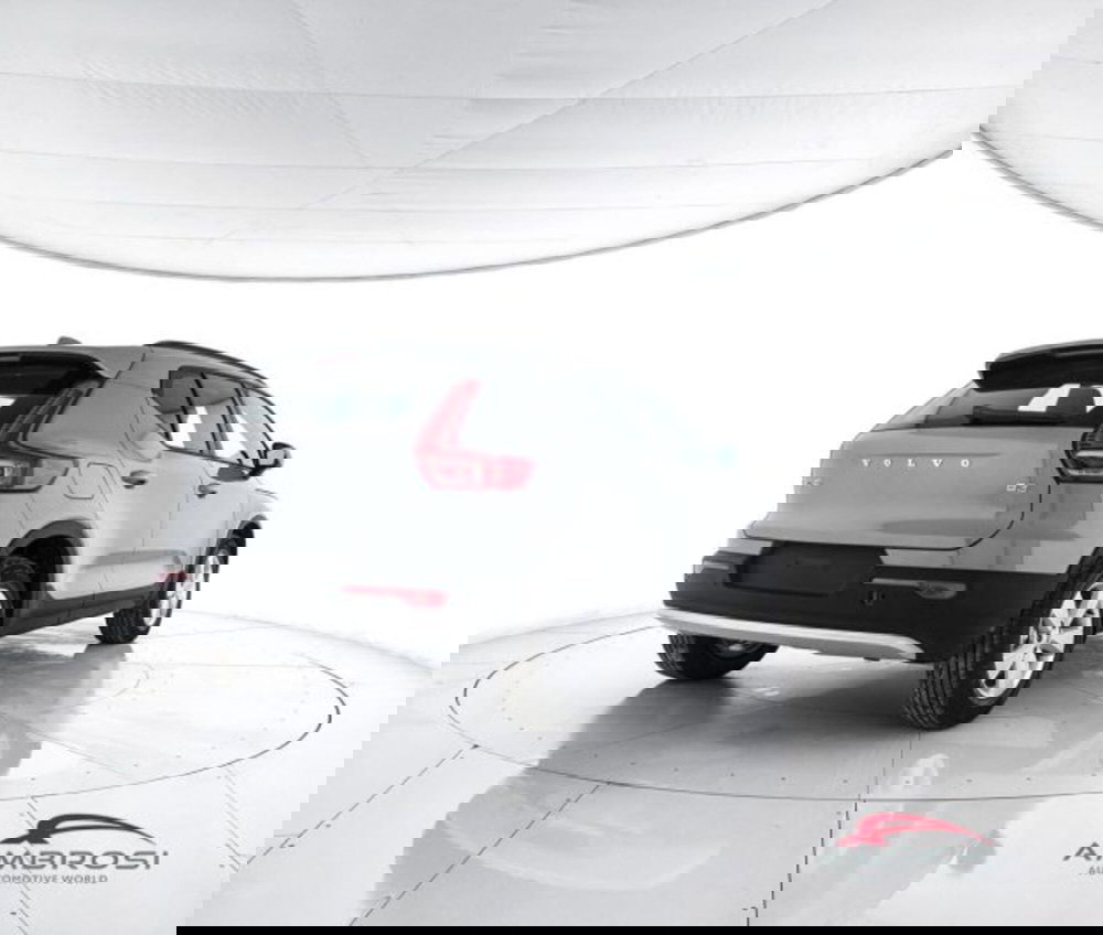 Volvo XC40 nuova a Perugia (3)