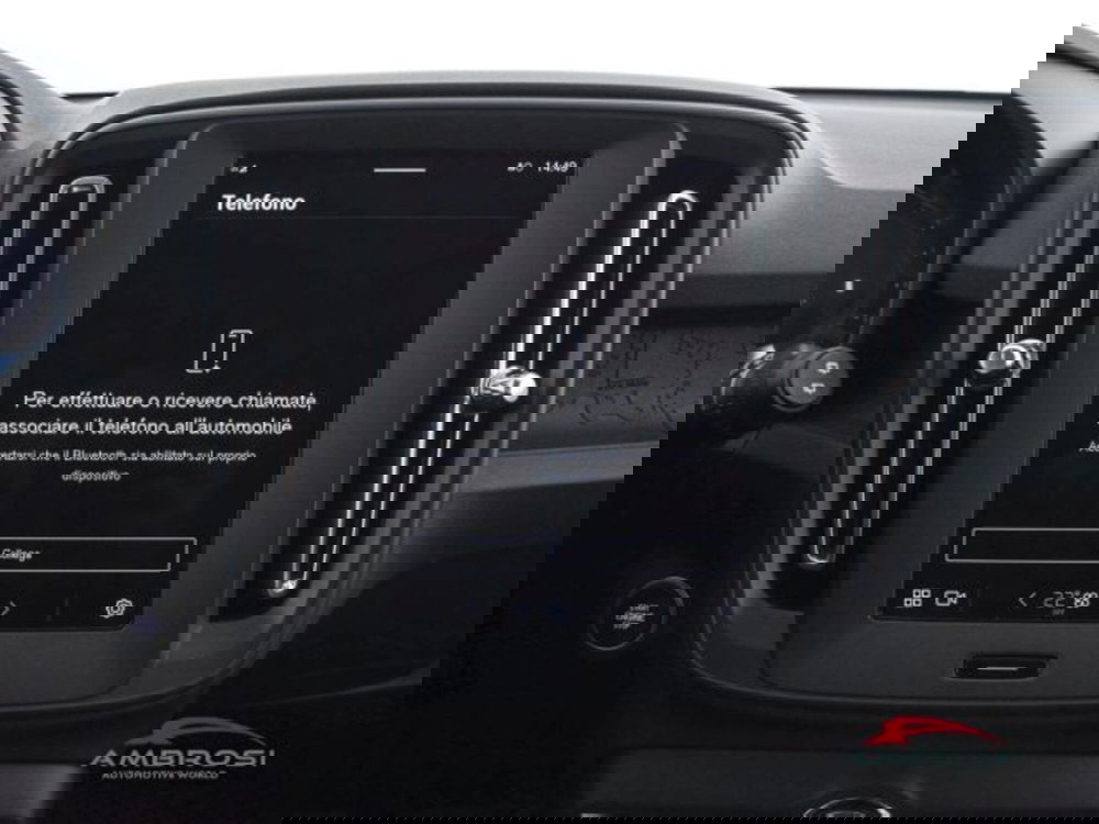 Volvo XC40 nuova a Perugia (15)