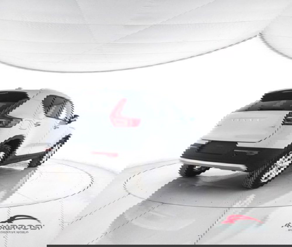 Volvo XC40 nuova a Perugia (3)