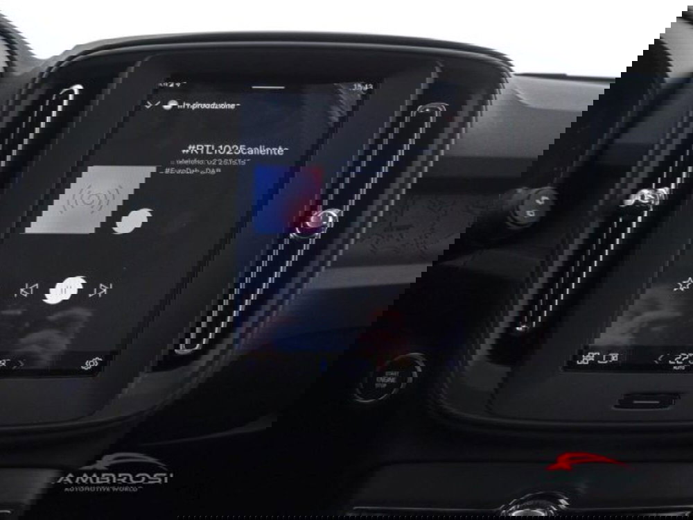 Volvo XC40 nuova a Perugia (13)