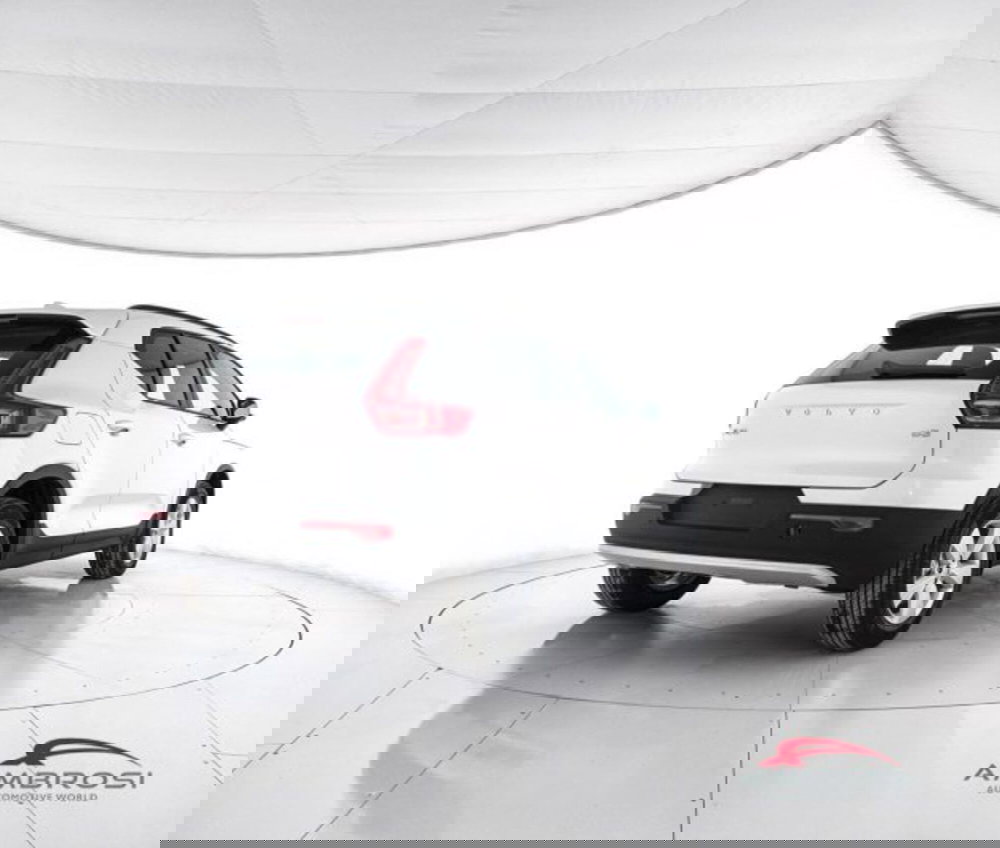 Volvo XC40 nuova a Perugia (3)