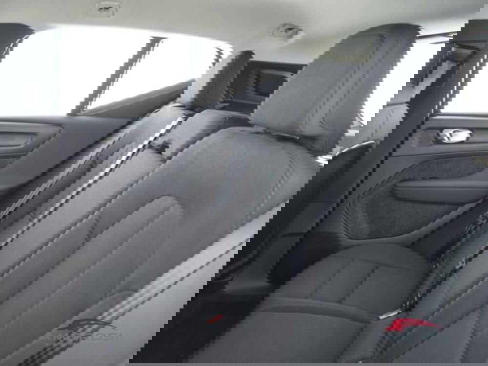 Volvo XC40 nuova a Perugia (10)