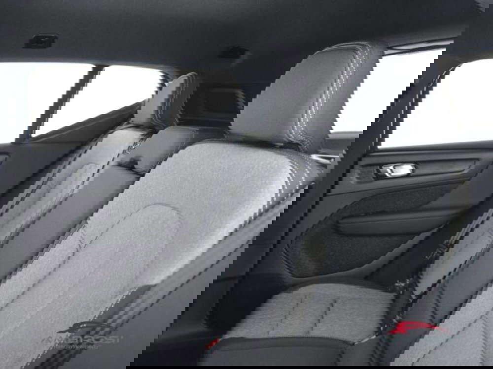 Volvo XC40 nuova a Perugia (10)